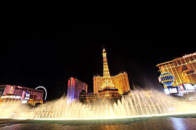 法国大规模骚乱蔓延 总统马克龙认为电子游戏要背锅